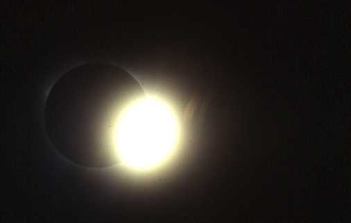 Eclipse (Tanjung Kokok; Nr. Surabaya, Java) 1983